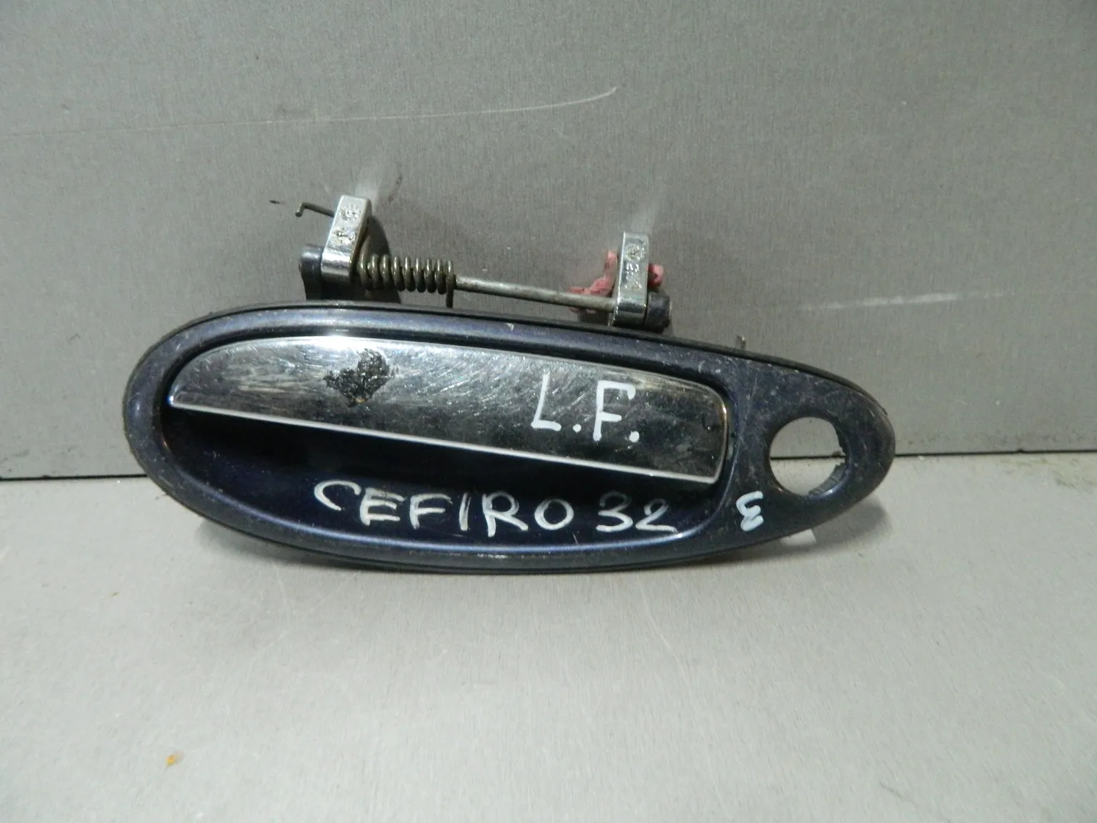 Ручка двери наружная NISSAN CEFIRO A32 Перед Лев (Контрактный) 81528064 806073L611