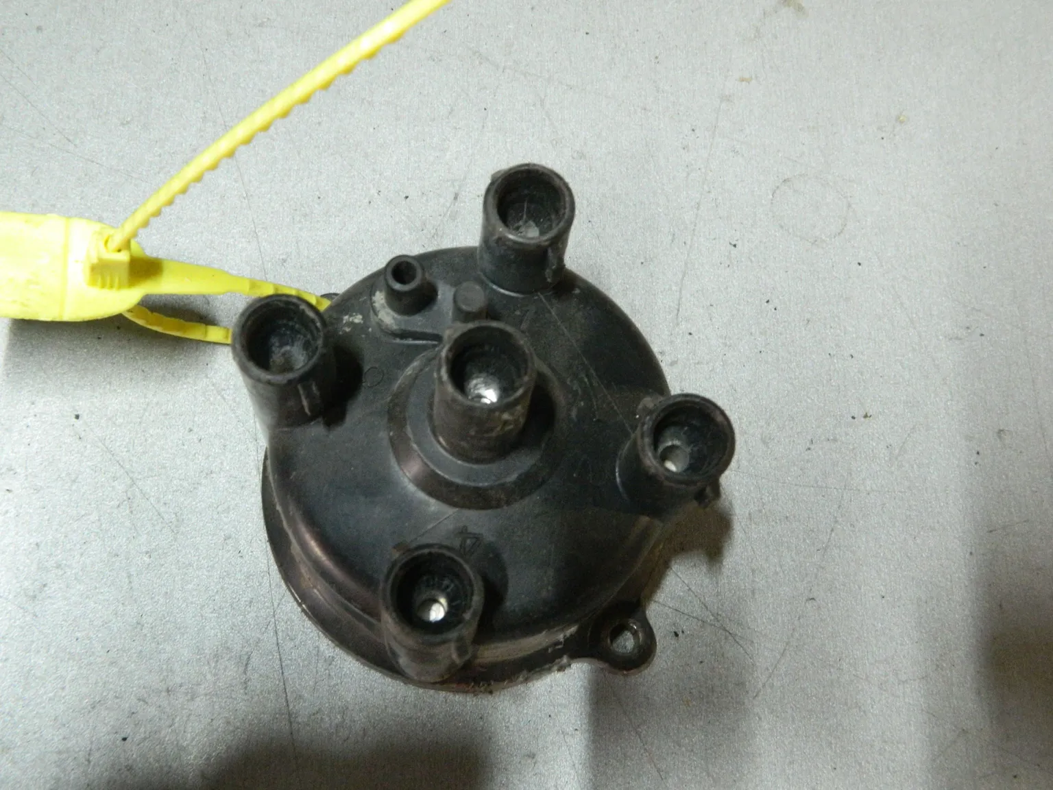 Крышка трамблера TOYOTA 5SFE (Контрактный) 79773886 1910174110