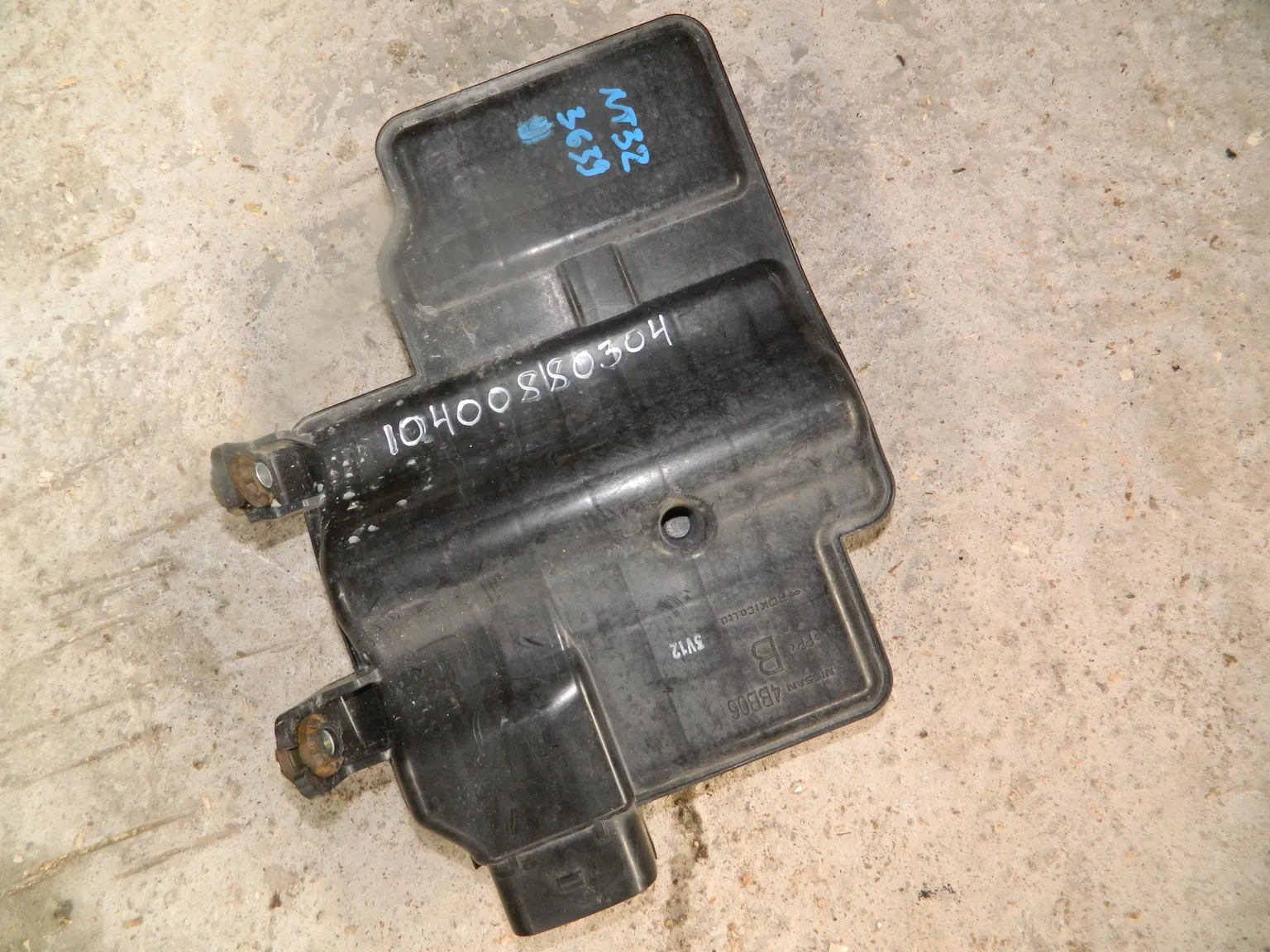 Резонатор воздушного фильтра NISSAN X-TRAIL T32 (Контрактный) 10400880304