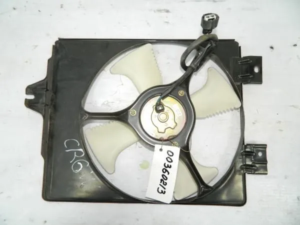 Диффузор радиатора MITSUBISHI Dion CR6W (Контрактный)