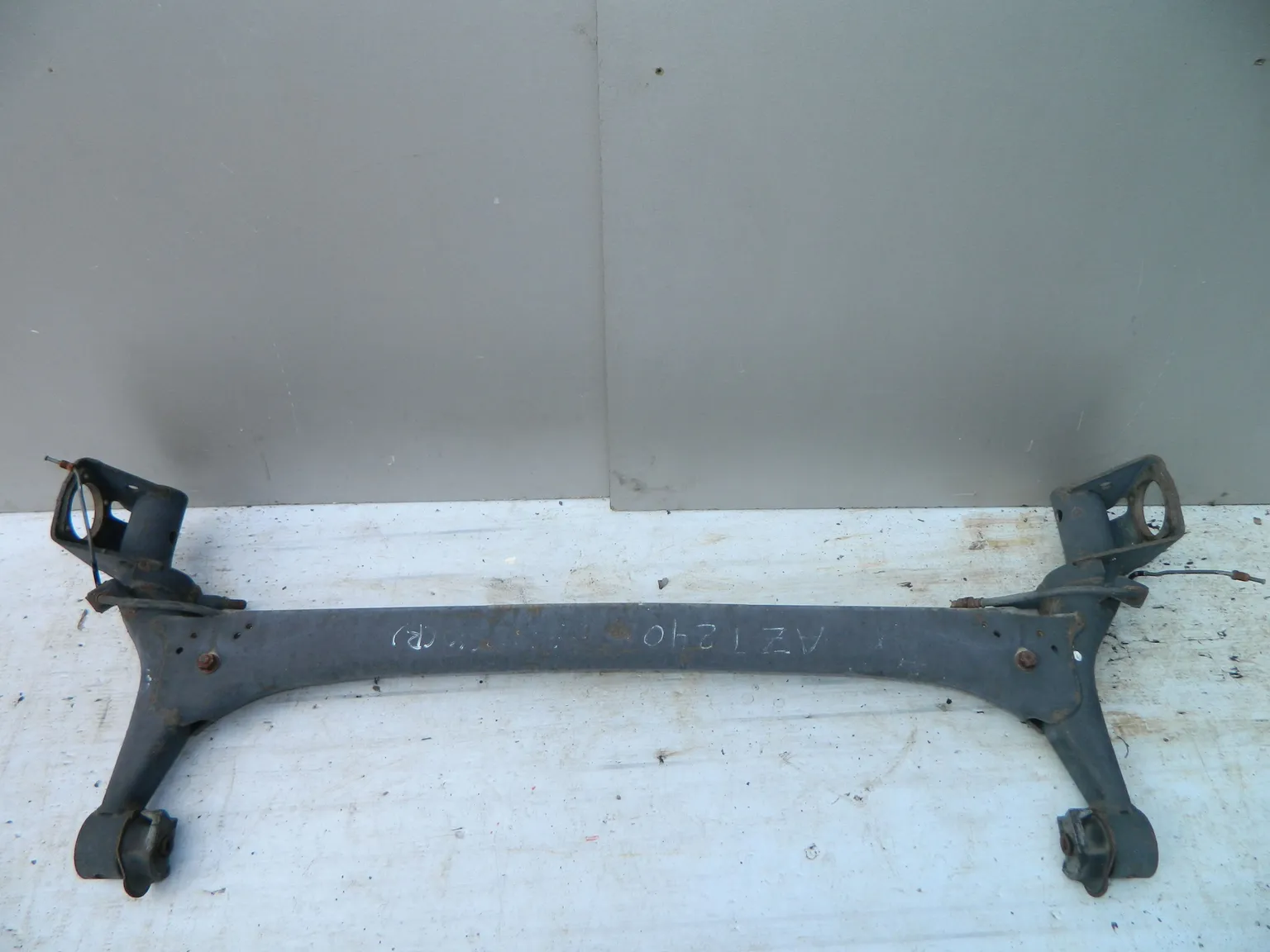 Балка подвески TOYOTA PREMIO AZT240 Зад (Контрактный) 40951580