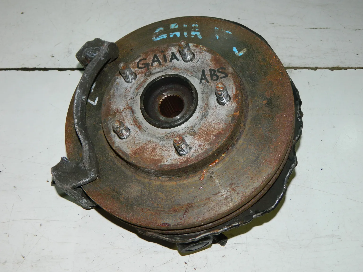 Ступица TOYOTA GAIA ACM10 Перед Лев (Контрактный) 40940713