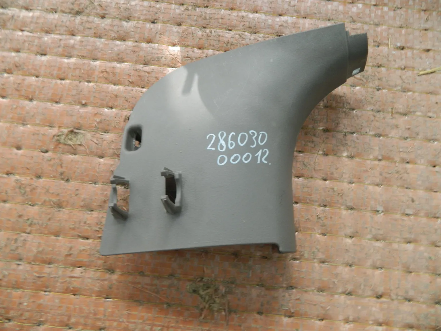 Накладка на порог TOYOTA PLATZ NCP12 Перед Лев (Контрактный) 28603000012