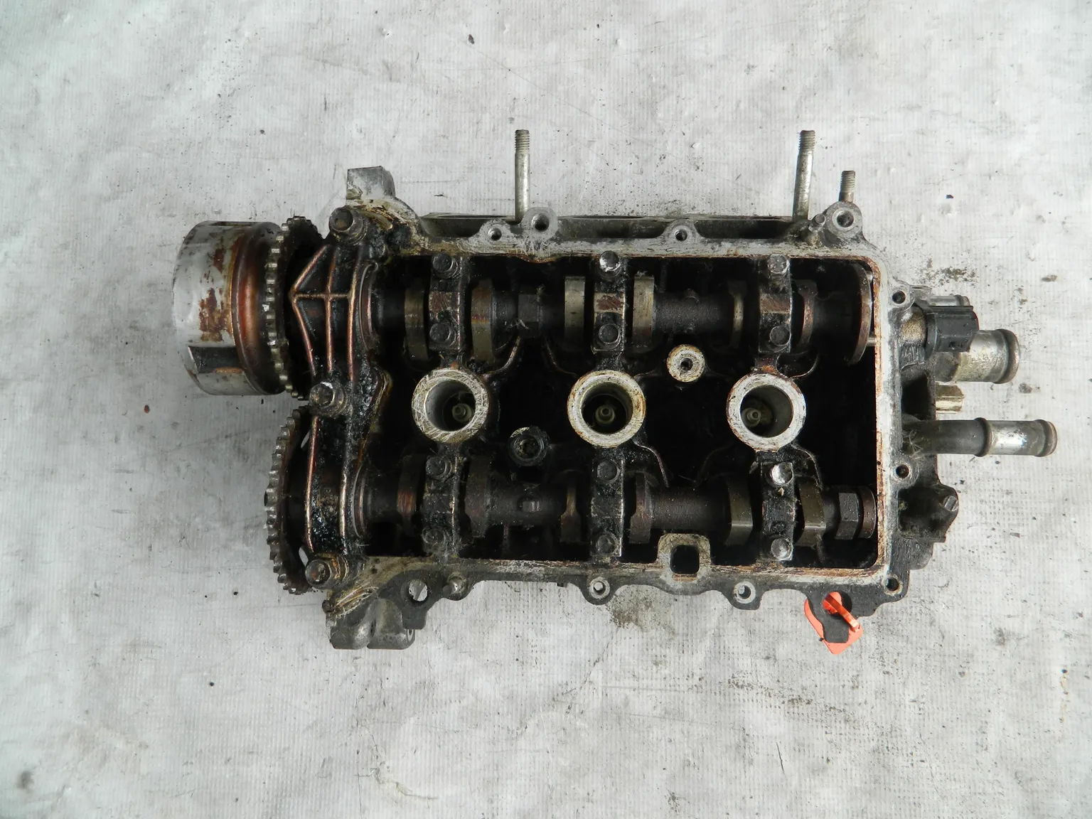 Головка блока цилиндров TOYOTA 1KRFE (Б/У) 72367131