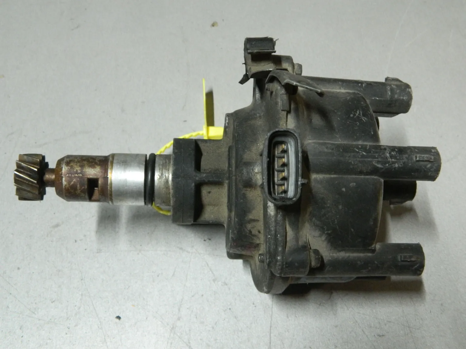 Трамблер TOYOTA 1GFE (Контрактный) 79780047