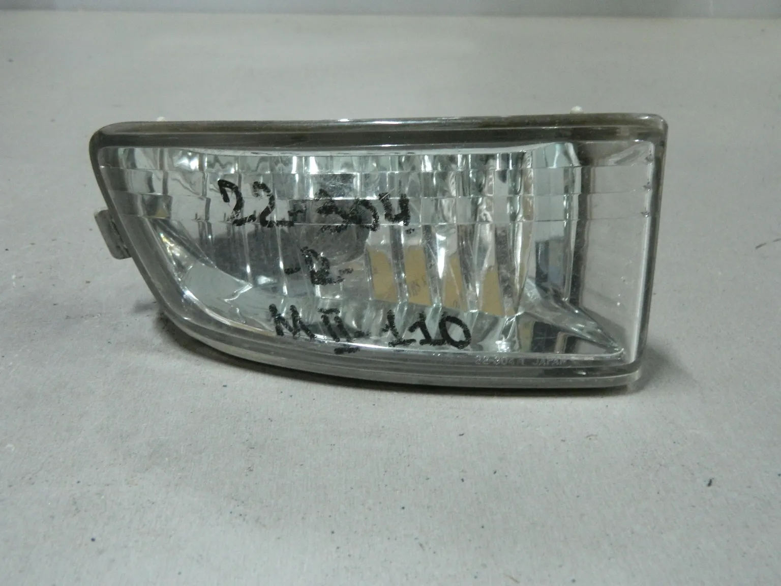 Фара противотуманная TOYOTA MARK II GX110 Прав 22304 (Контрактный) 698381151