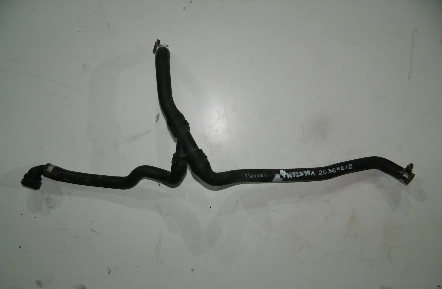 Патрубок печки BMW 5-SERIES E60 N52B30A (Контрактный) 26364612