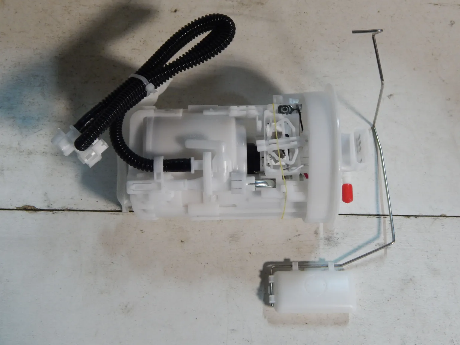 Насос топливный GENERAL PARTS 170408H31B NISSAN X-TRAIL