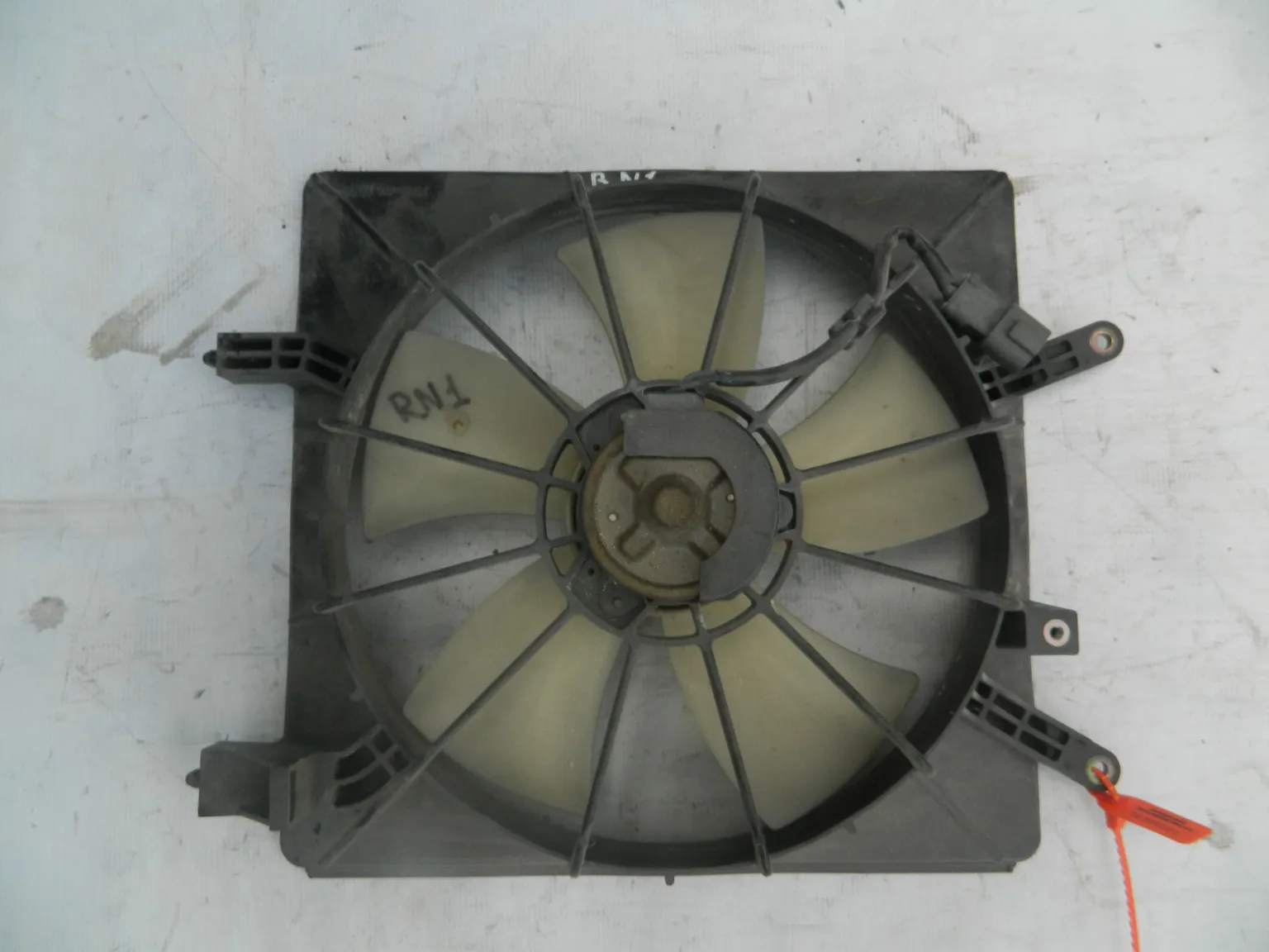 Диффузор радиатора HONDA STREAM RN1 (Контрактный) 72355221