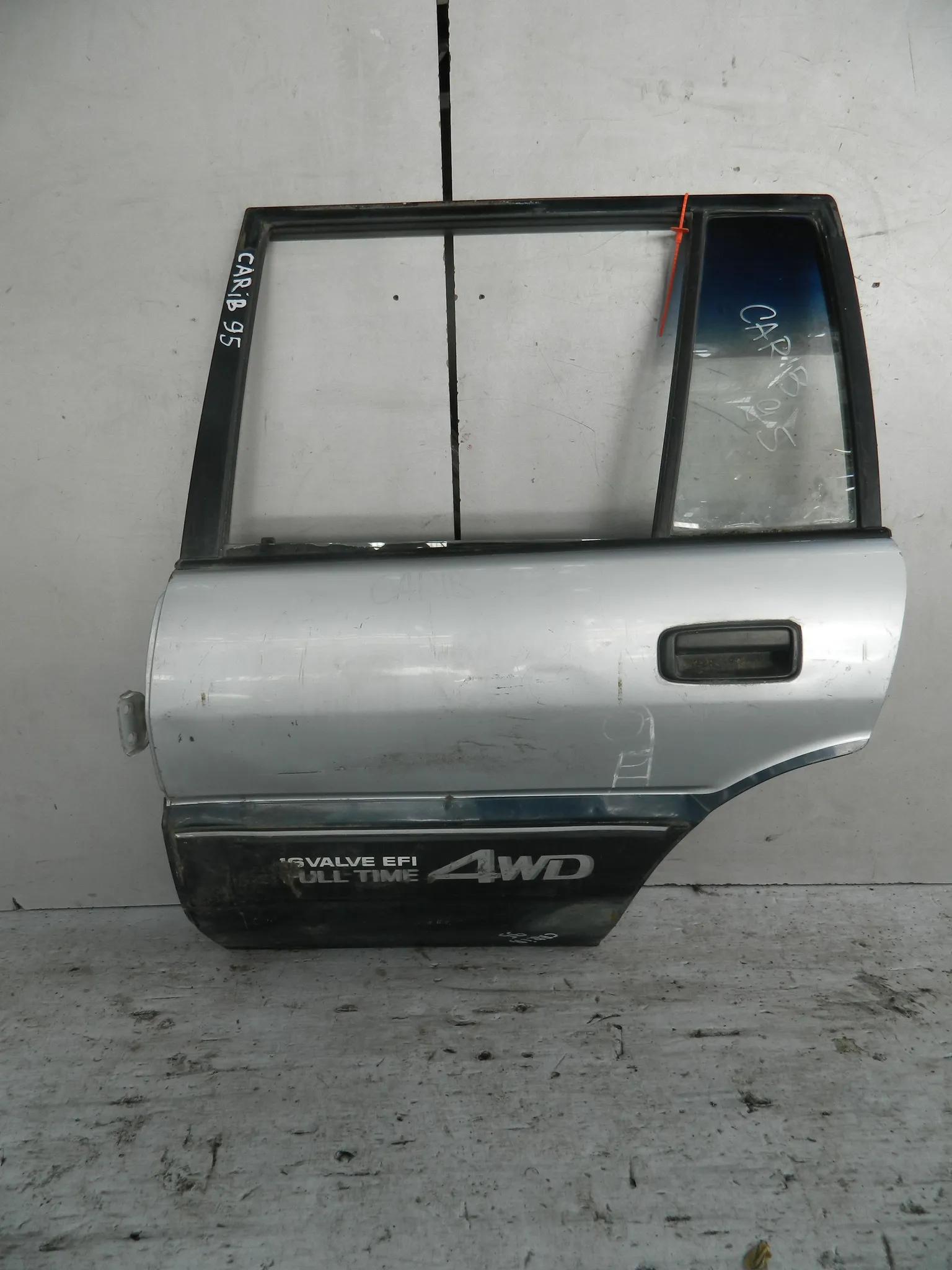 Дверь TOYOTA CARIB AE95 Зад Лев (Контрактный) 72355411