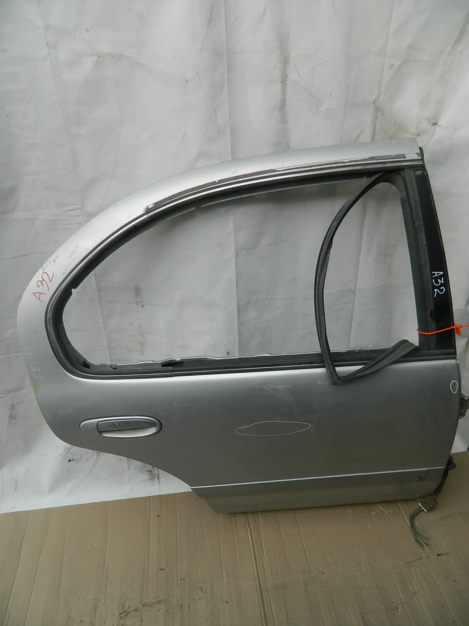 Дверь NISSAN MAXIMA A32 Зад Прав (Контрактный) 65243064