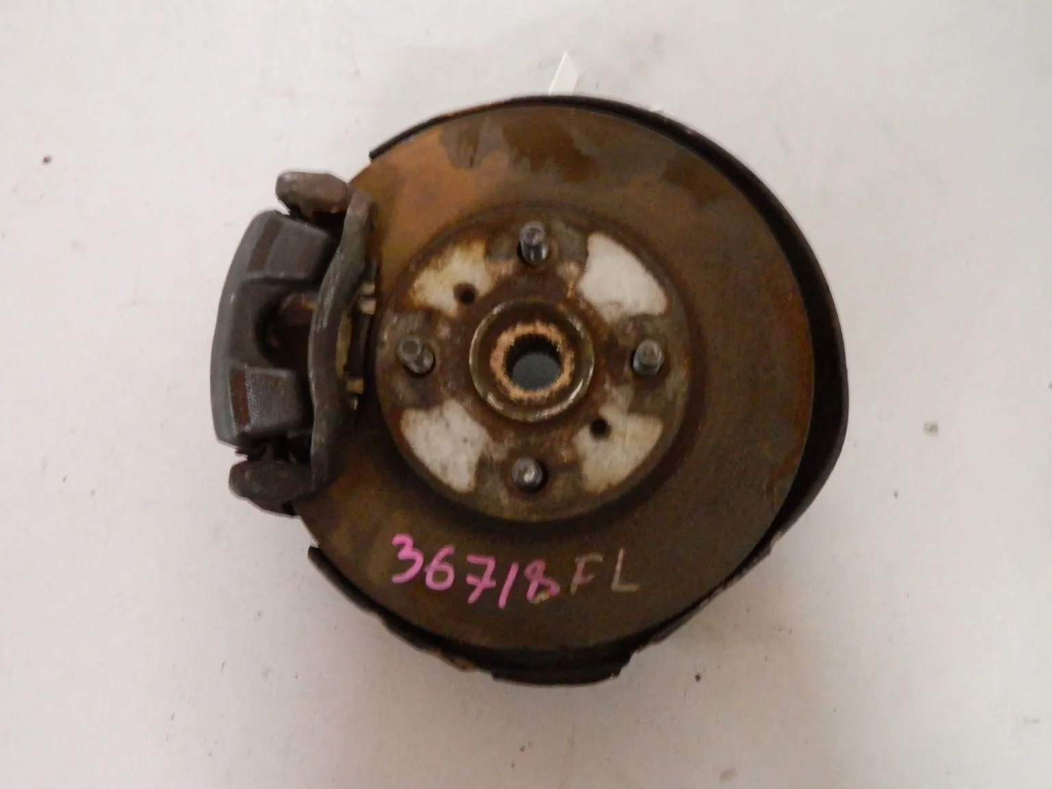 Ступица TOYOTA FUNCARGO NCP20 Перед Лев (Контрактный) 68000038