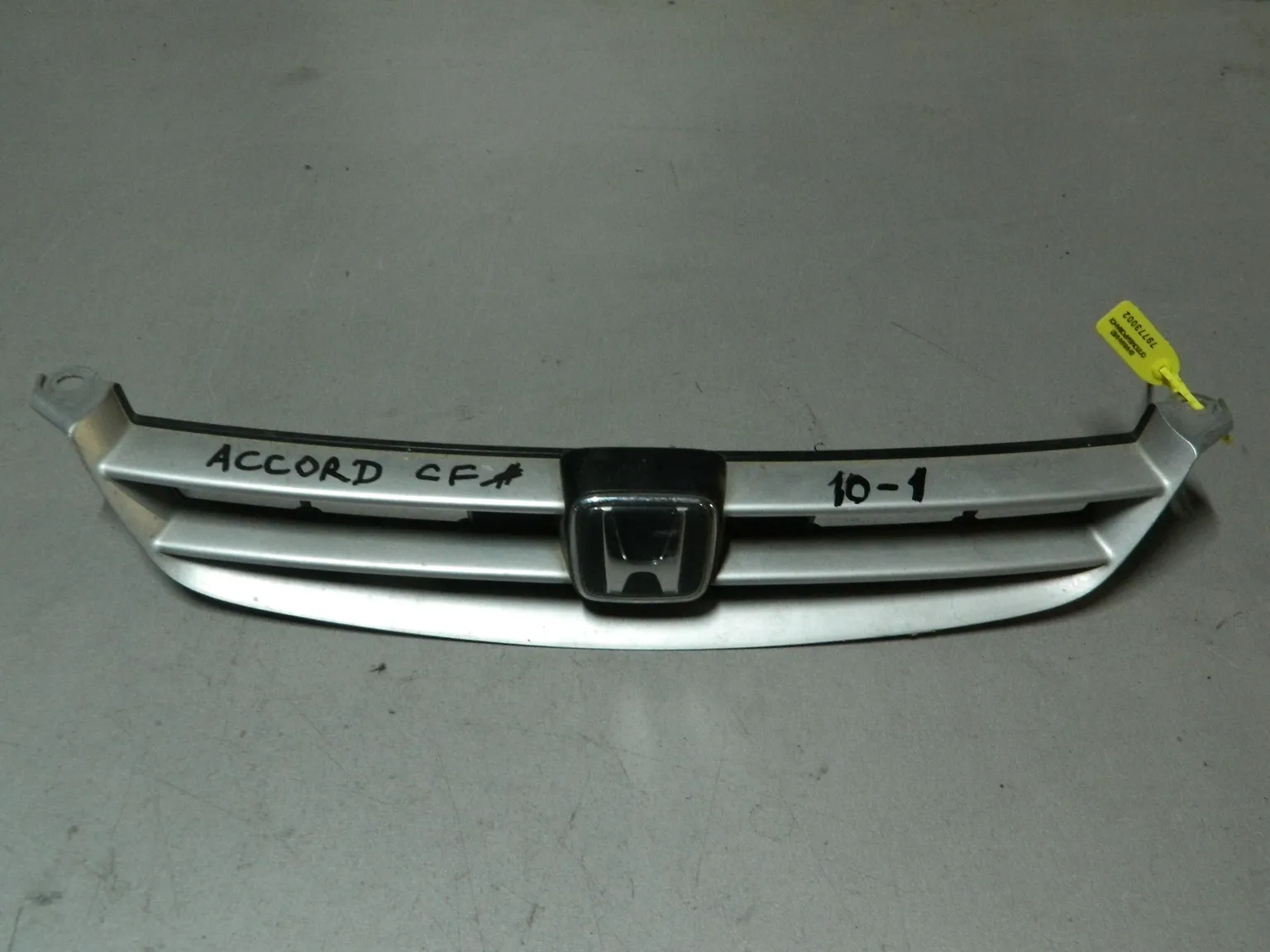 Решетка радиатора HONDA ACCORD CF4 (Контрактный) 79773002