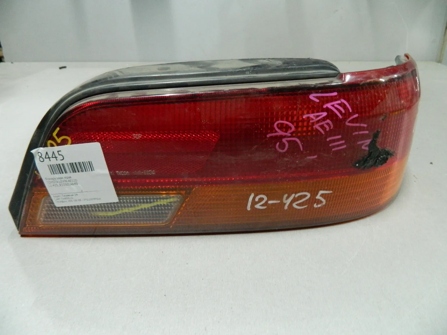 Фонарь TOYOTA COROLLA LEVIN AE111 Зад Прав 12425 (Контрактный) 64492573