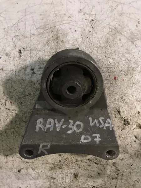 Подушка редуктора TOYOTA RAV4 ACA30 2AZ Прав (Контрактный)