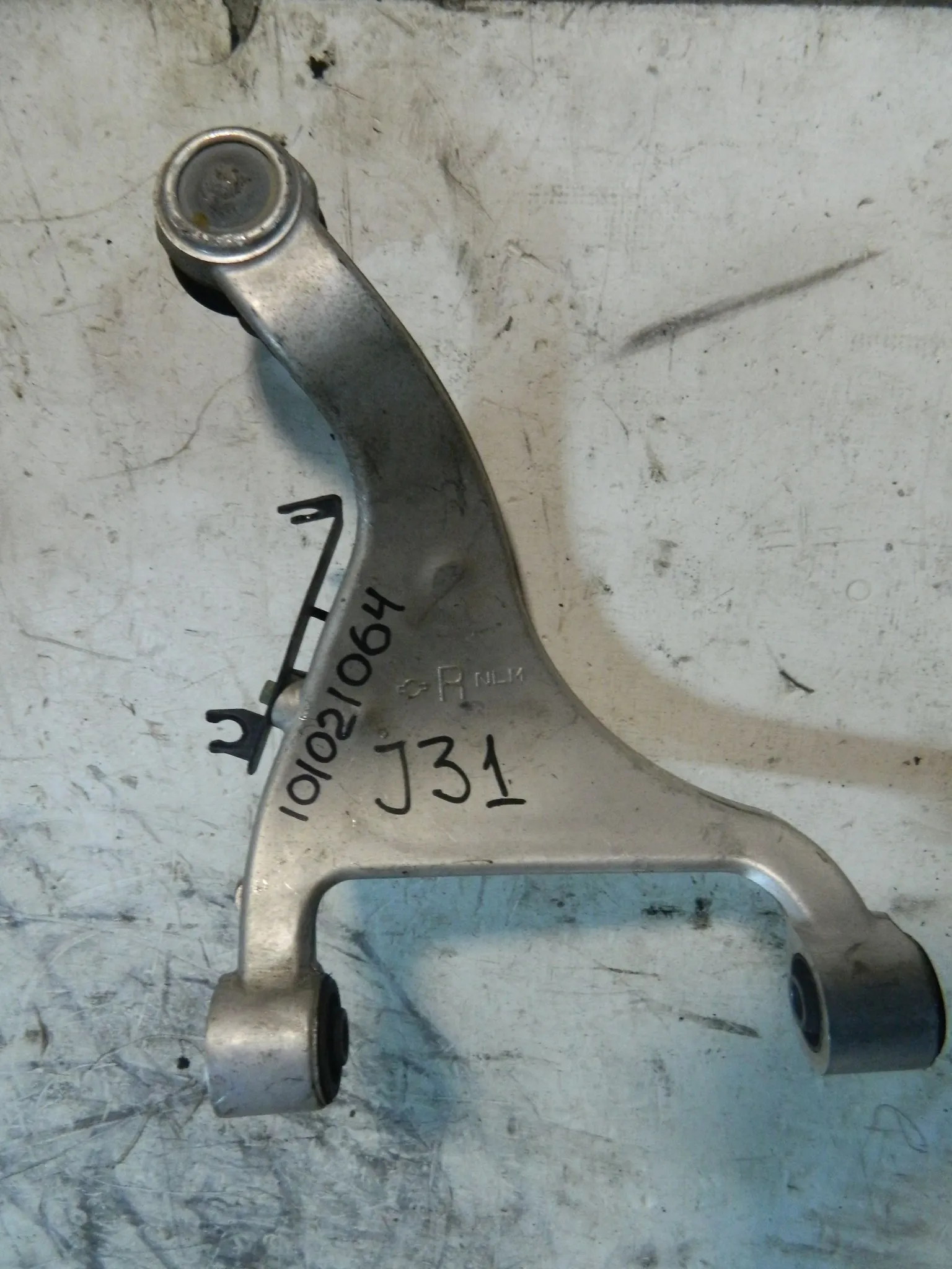 Рычаг подвески NISSAN TEANA J31 Зад Прав (Контрактный) 101021064