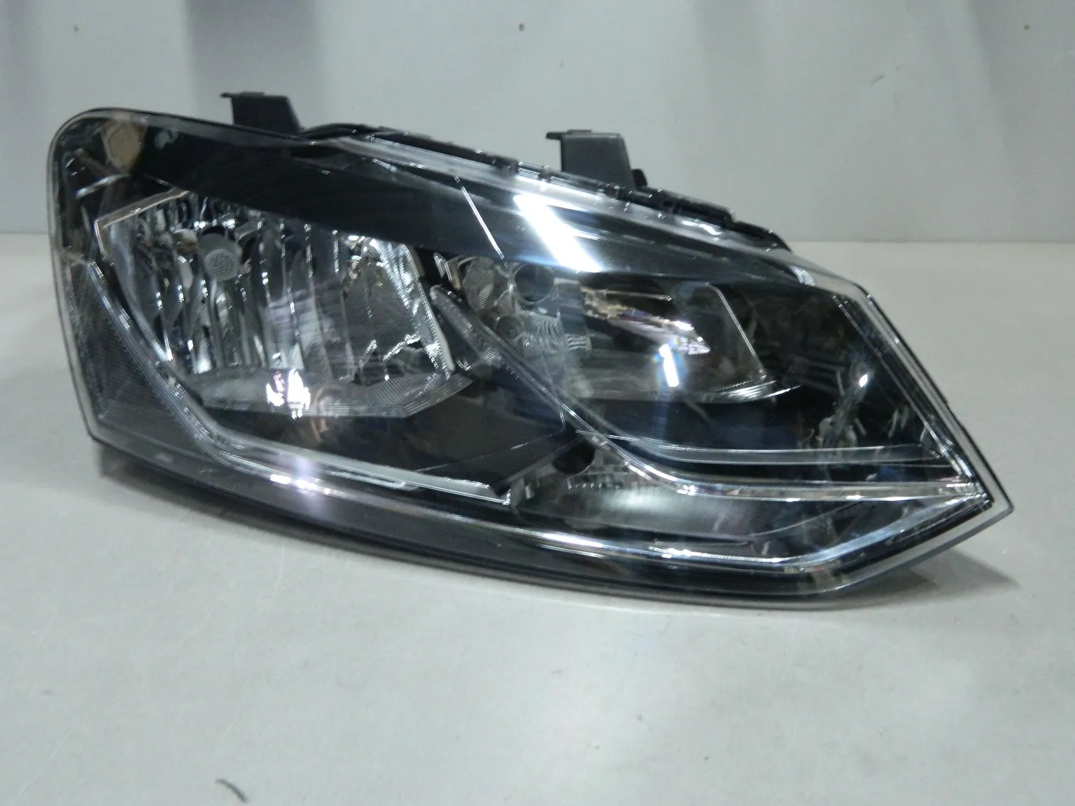 Фара JORDEN JH20POL19001AR VOLKSWAGEN POLO седан 19- RH