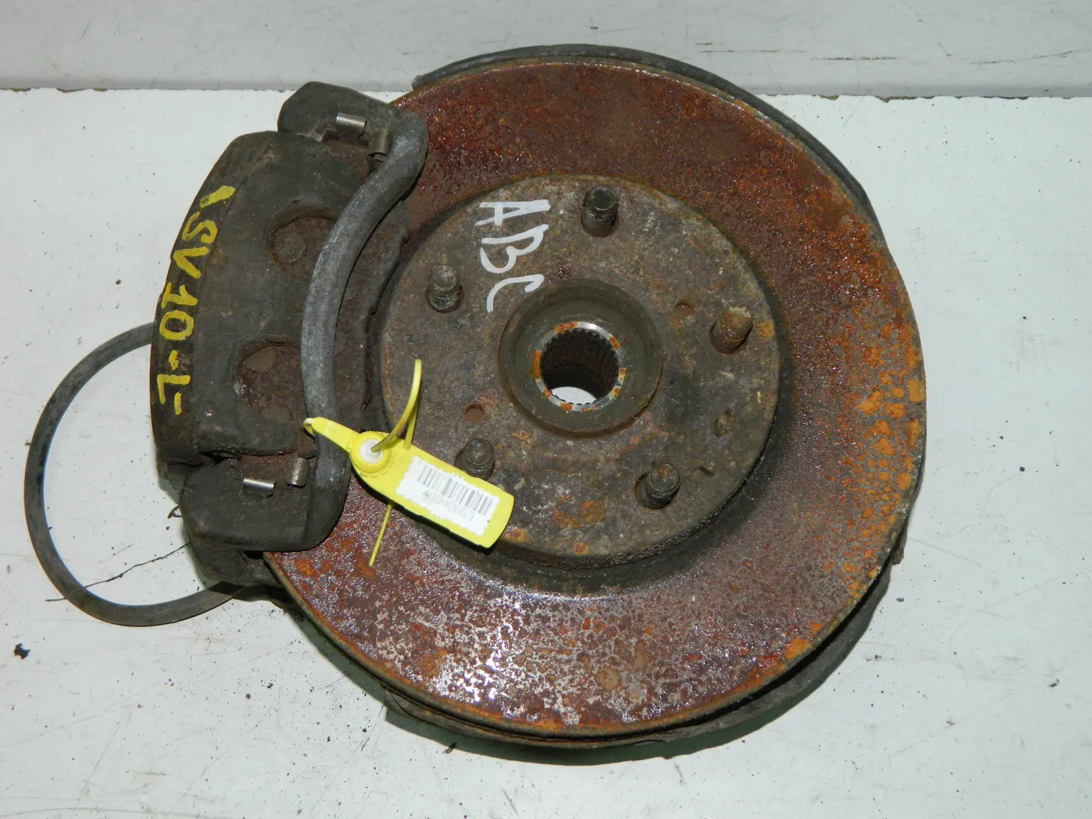 Ступица TOYOTA CAMRY SXV10 Перед Лев (Контрактный) 40940663