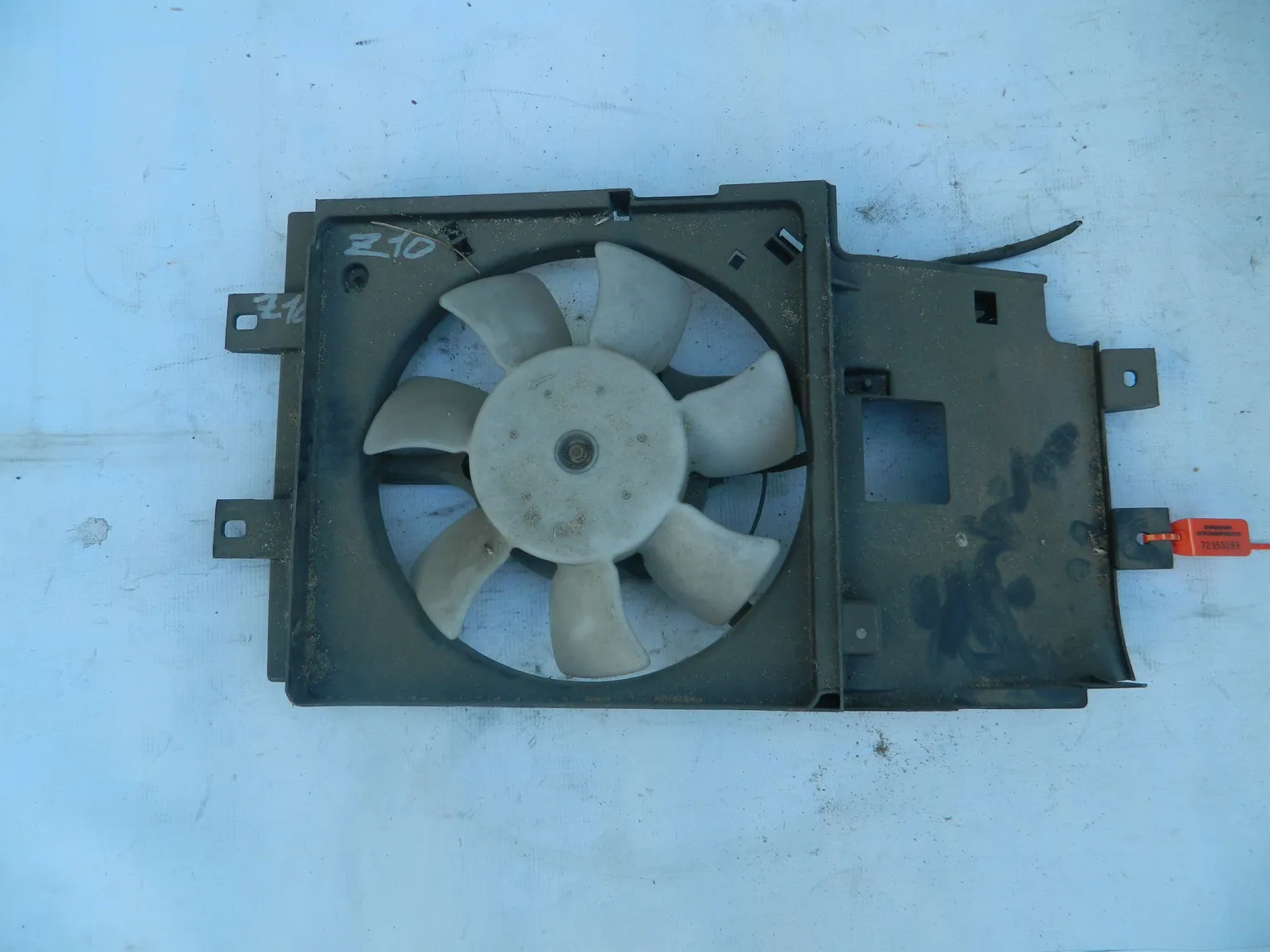 Диффузор радиатора NISSAN CUBE Z10 (Контрактный) 72355288