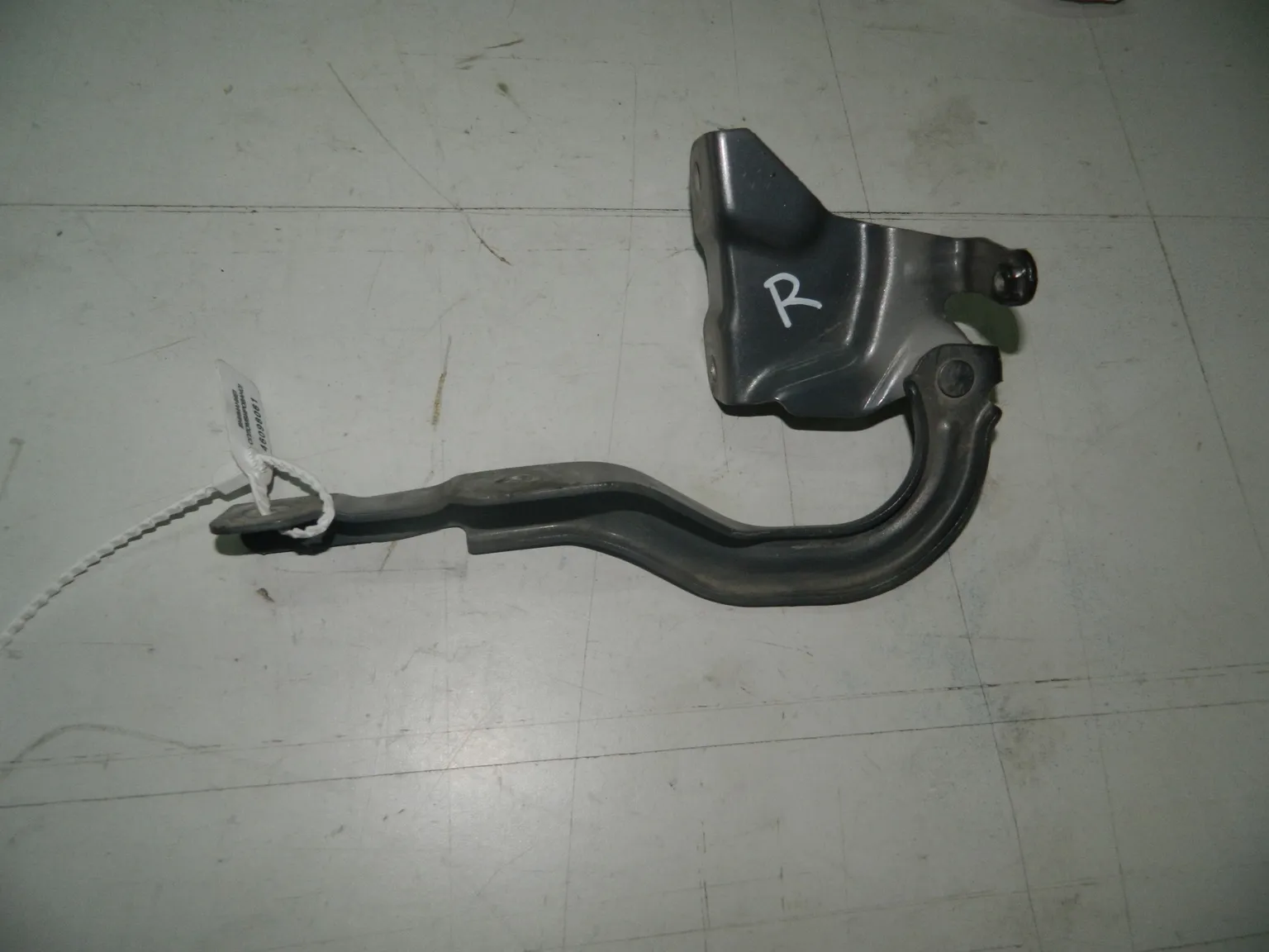 Петля капота KIA RIO QB G4FA Прав (Б/У) 46098061