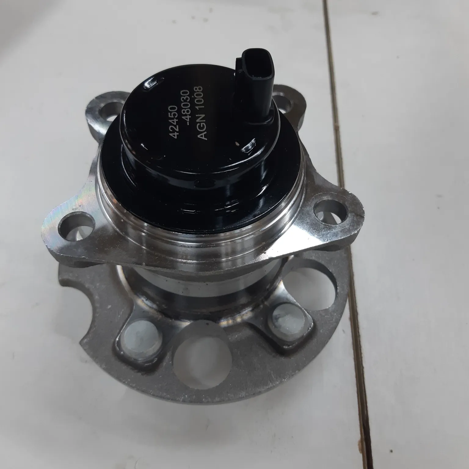 Ступица GENERAL PARTS 4245048030 TOYOTA HIGHLANDER ACU2#, MCU2#, LEXUS MHU33 Задн