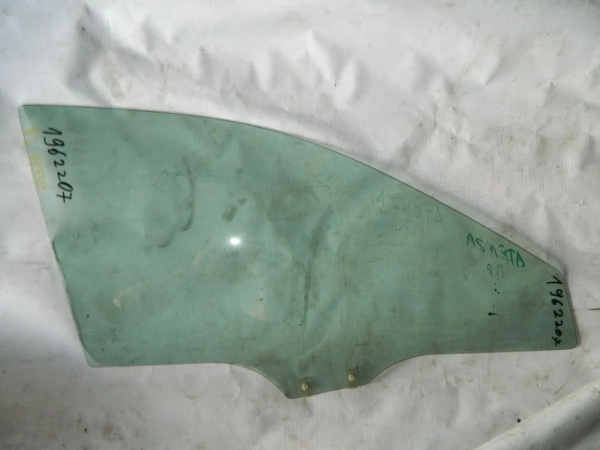 Стекло двери MAZDA ATENZA GG Перед. Прав (Контрактный) 1962207