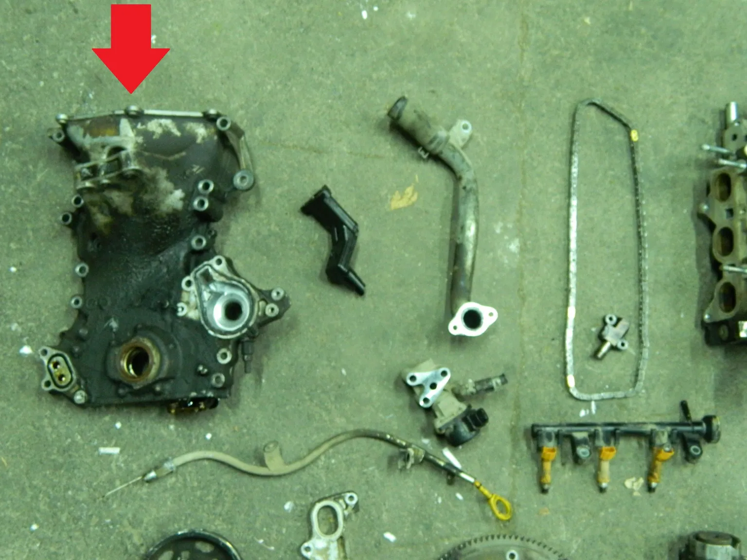 Крышка ГРМ TOYOTA 1KRFE (Б/У)