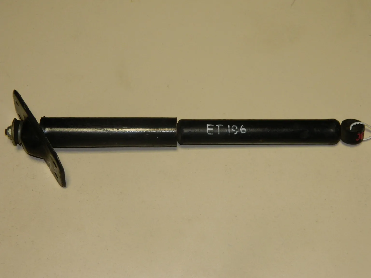 Амортизатор TOYOTA CALDINA ET196 Зад (Контрактный) 45992071