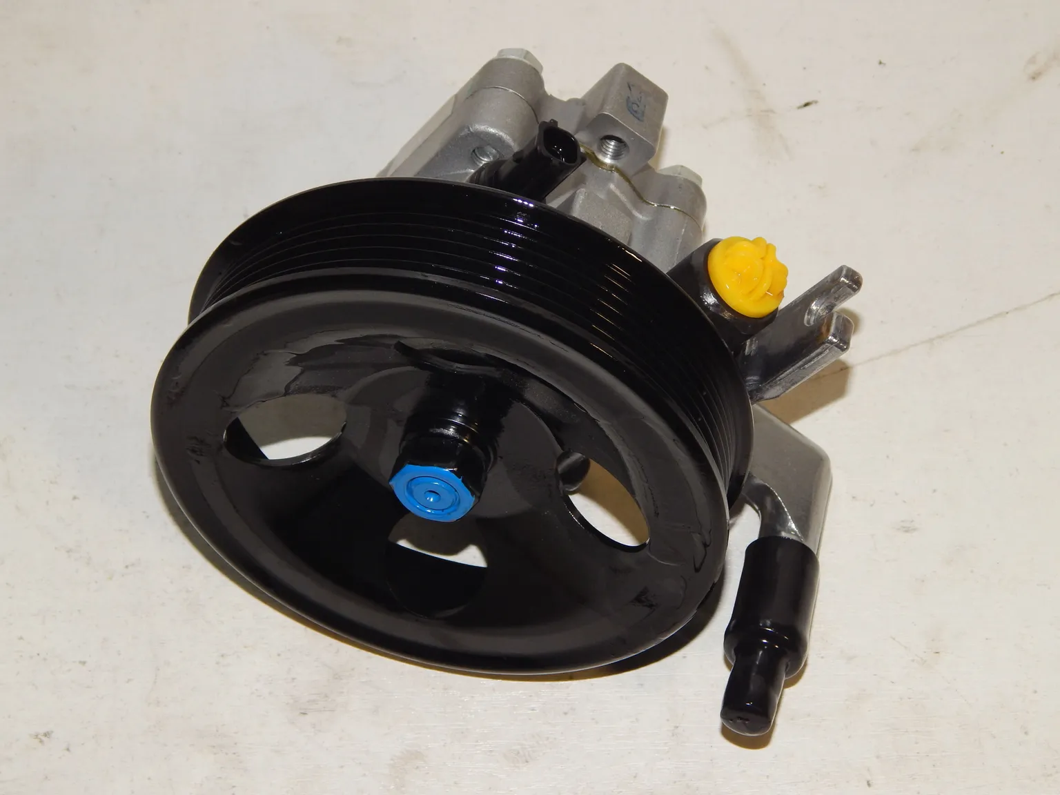 Насос ГУР DAGGER DPV238 HYUNDAI SANTA FE 09-12 / SORENTO 09-12 571002P200