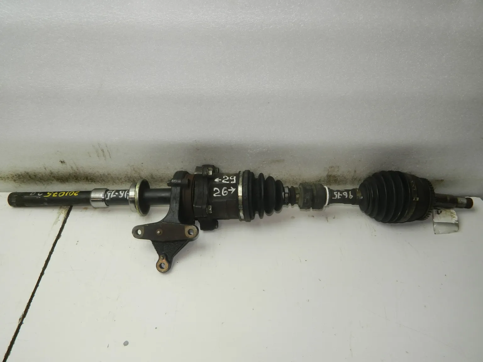 Привод NISSAN SERENA TNC24 QR20DE Перед Прав (Контрактный) 35015670