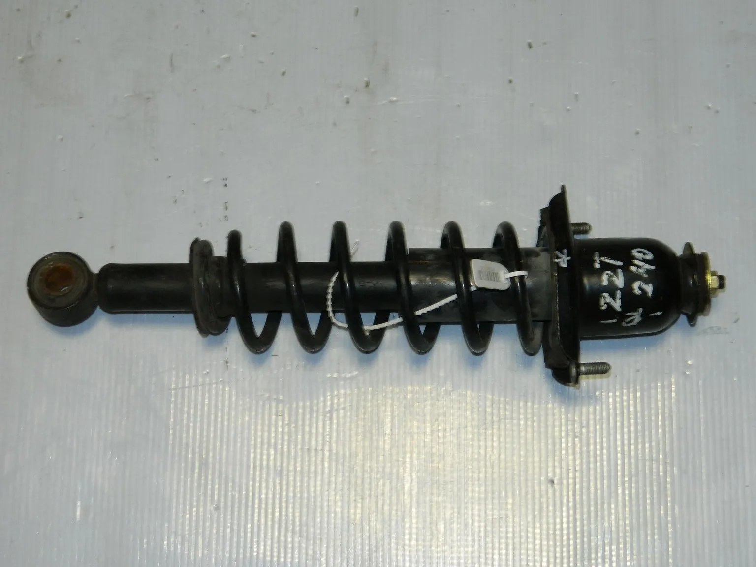 Стойка подвески TOYOTA ALLION ZZT240 Зад Прав (Контрактный)