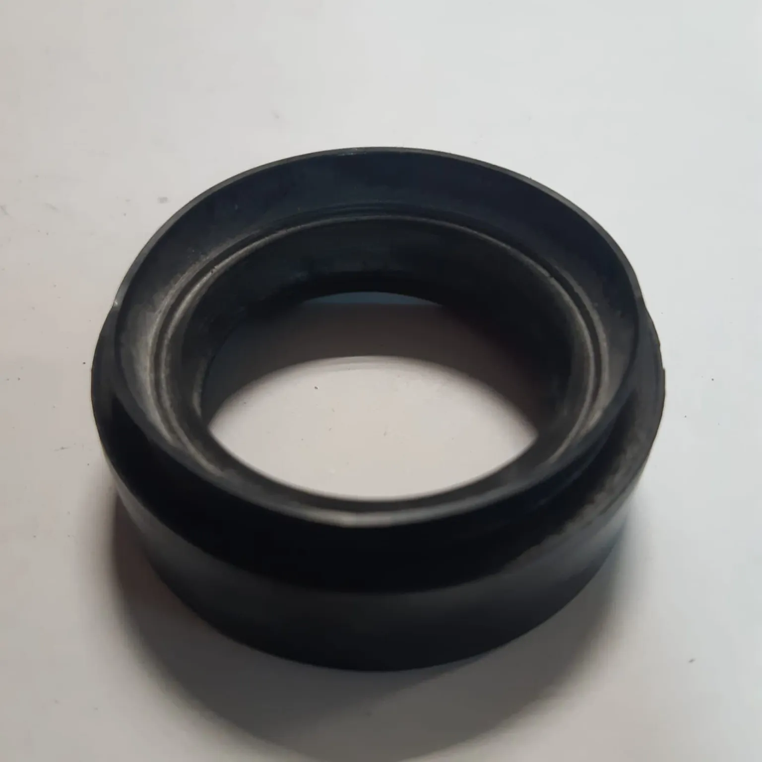 Сальник PAYEN NJ187 NISSAN Bluebird 39x57x15,5x21,5