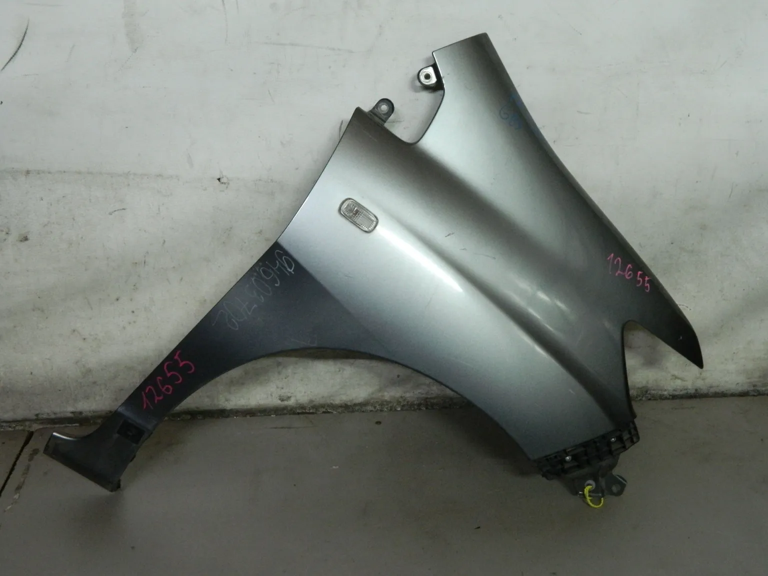 Крыло HONDA FREED SPIKE GB3 Перед Прав (Контрактный) 94603702