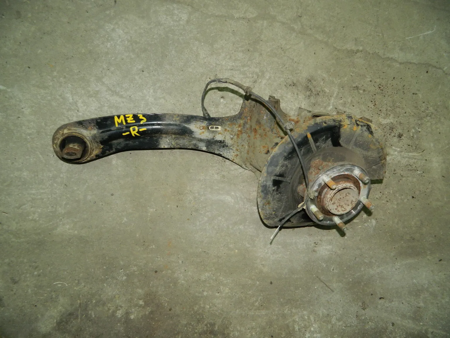 Ступица MAZDA MAZDA3 BK Зад Прав (Контрaктный) 79591093