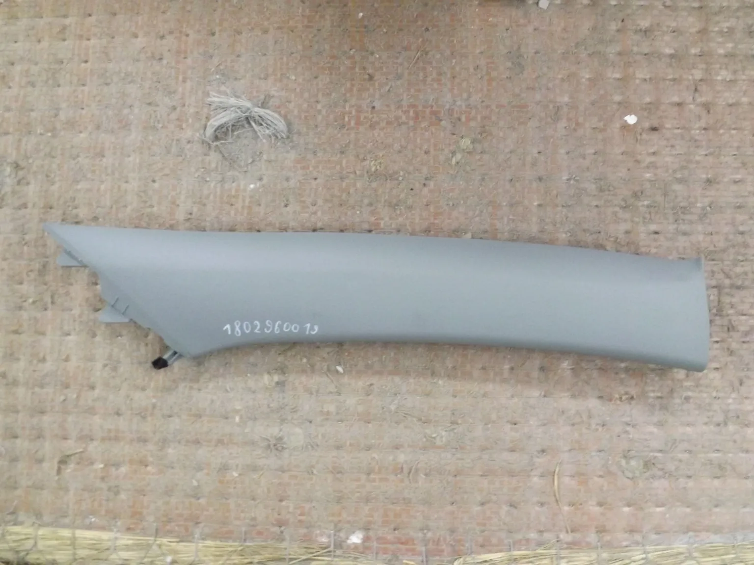 Обшивка стойки TOYOTA RAV4 ACA36 Перед Прав (Контрактный) 1802960019