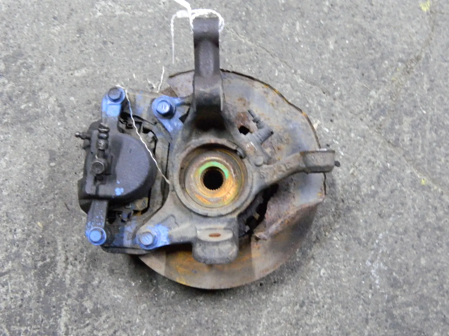 Ступица TOYOTA NOAH AZR65 Перед Прав (Контрактный) 68000011