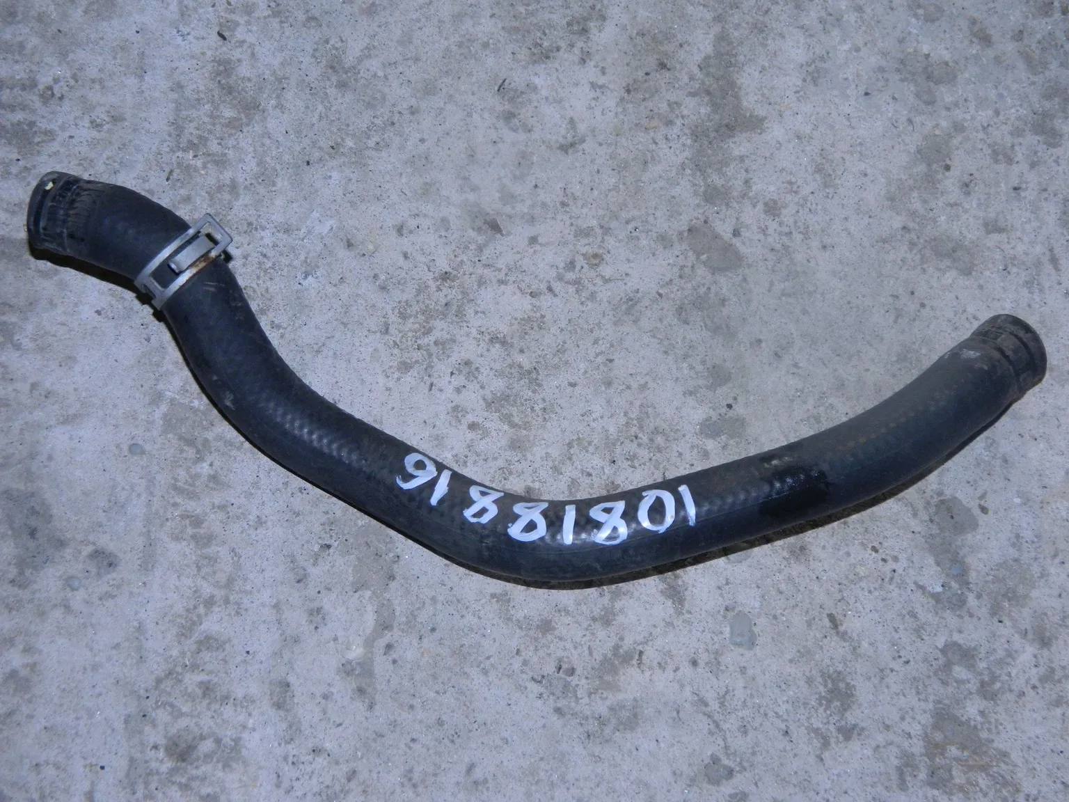 Патрубок системы охлаждения HONDA R18A (Контрактный) 10818816