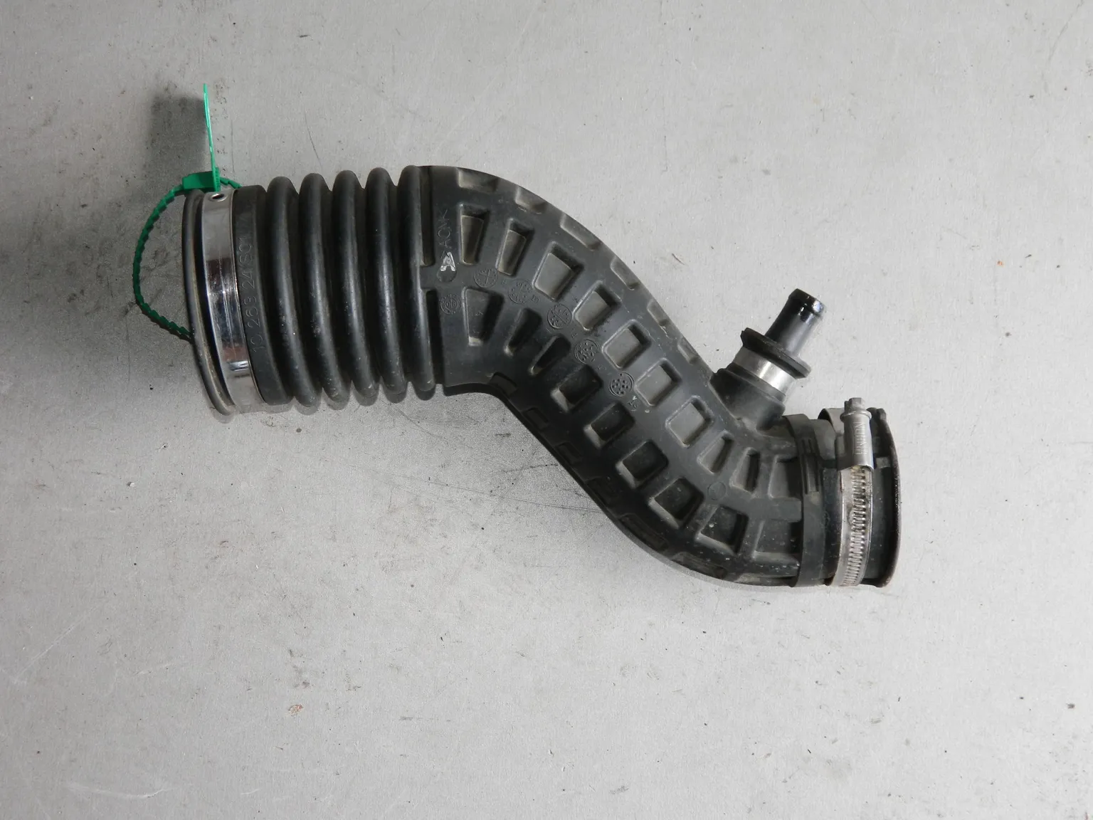 Патрубок воздушного фильтра NISSAN X-TRAIL NT31 (Контрактный) 79586283