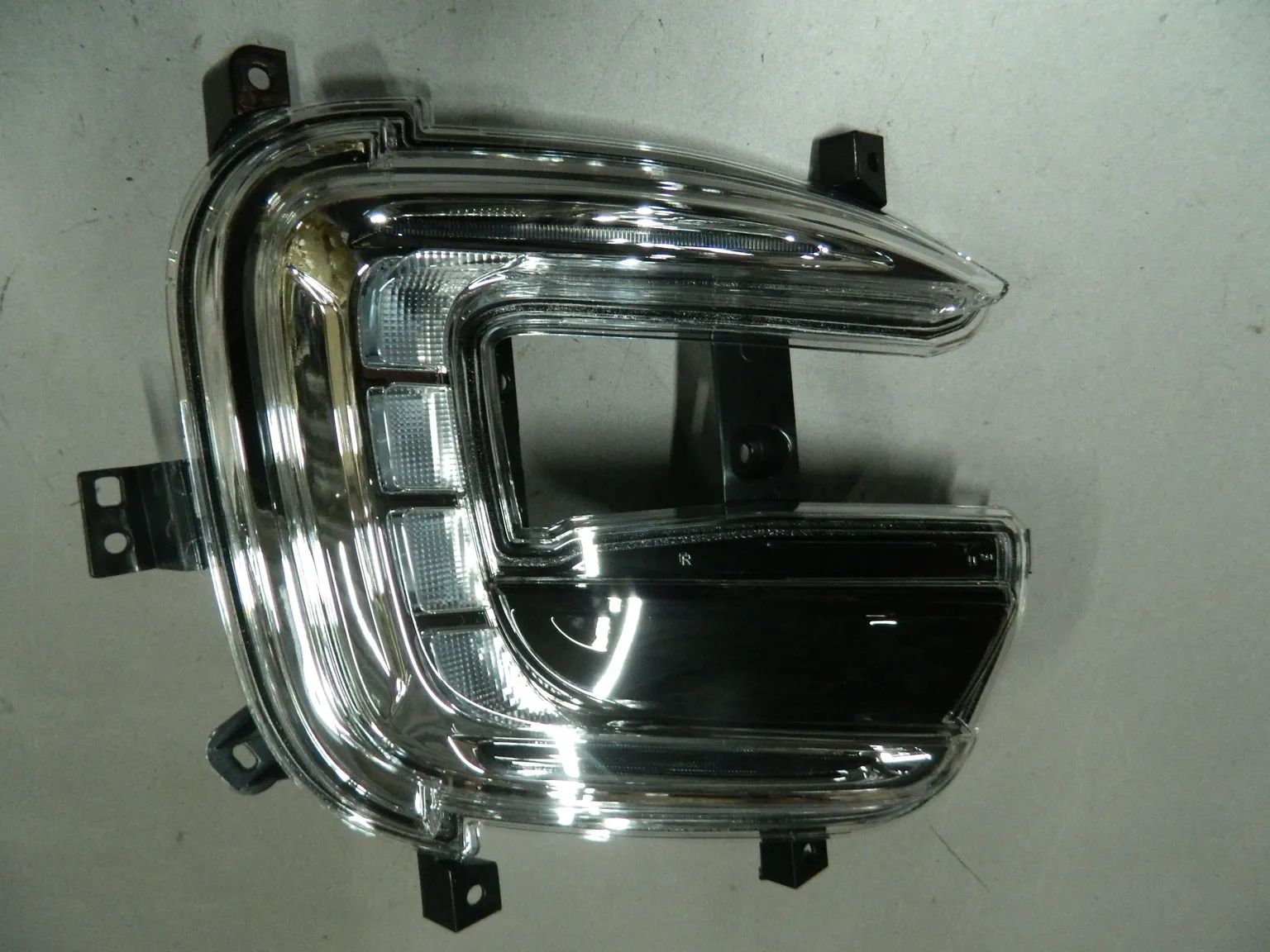 Фара противотуманная JORDEN JH07KAP003R RENAULT KAPTUR 2016- (ДХО) Перед Прав 266001716R