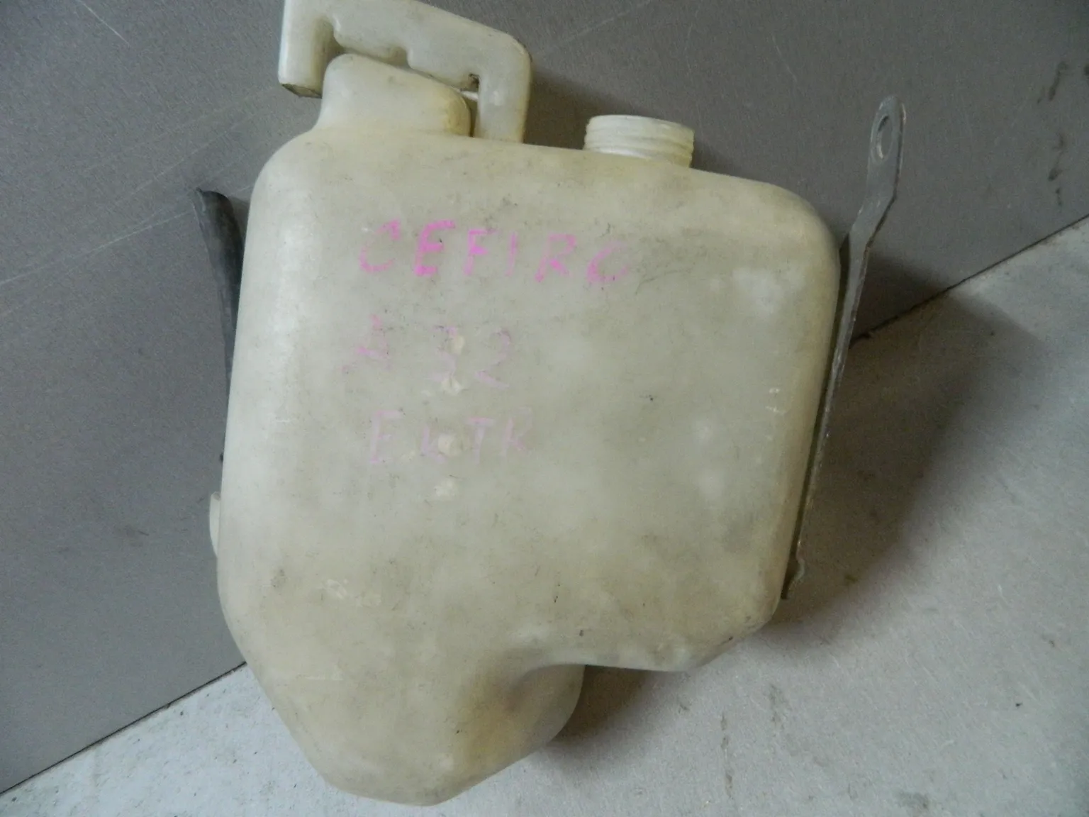 Бачок расширительный NISSAN CEFIRO A32 (Контрактный) 79591922