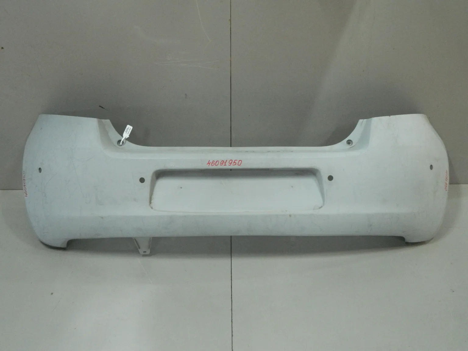 Бампер задний TOYOTA YARIS SCP90 (Контрактный) 46091950