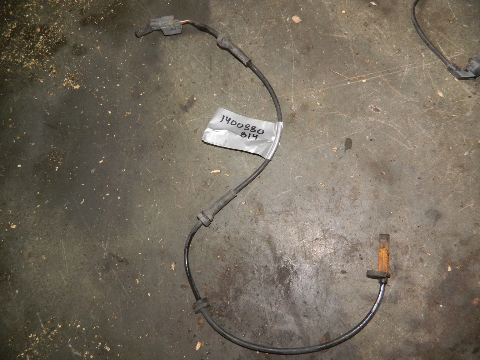 Датчик ABS NISSAN X-TRAIL NT32 Перед Лев (Контрактный) 1400880814