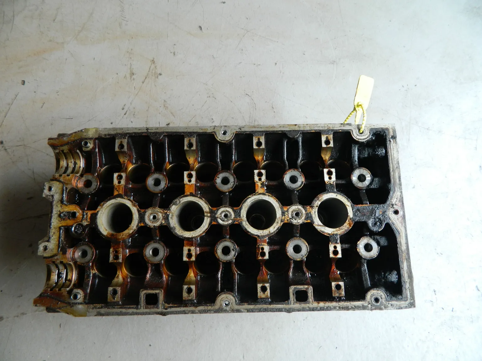 Головка блока цилиндров OPEL ASTRA GTC A16XER (Б/У) 94603854