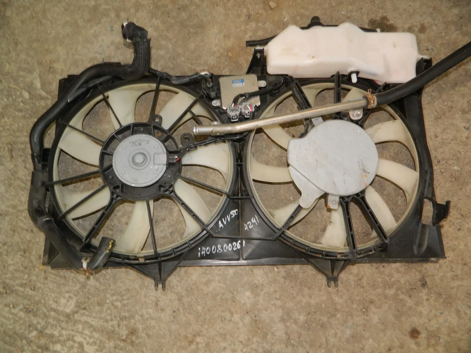 Диффузор радиатора TOYOTA CAMRY XV50 (Контрактный) 1400800261