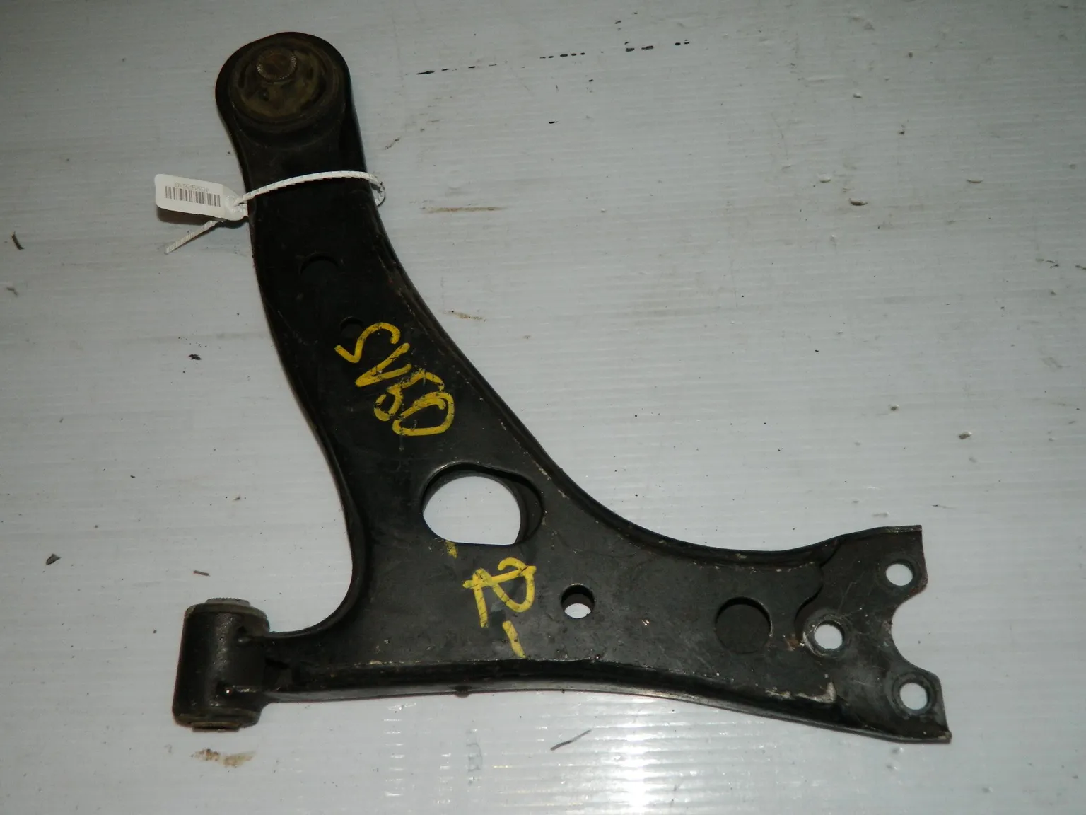 Рычаг подвески TOYOTA VISTA SV50 Перед Прав (Контрактный)