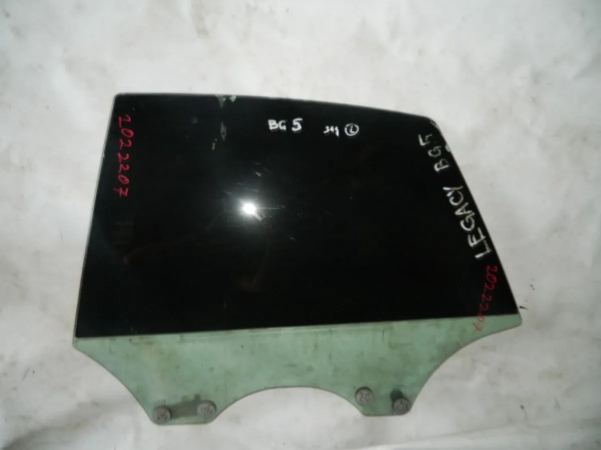 Стекло двери SUBARU LEGACY BG5 Задн. Лев (Контрактный) 2022207