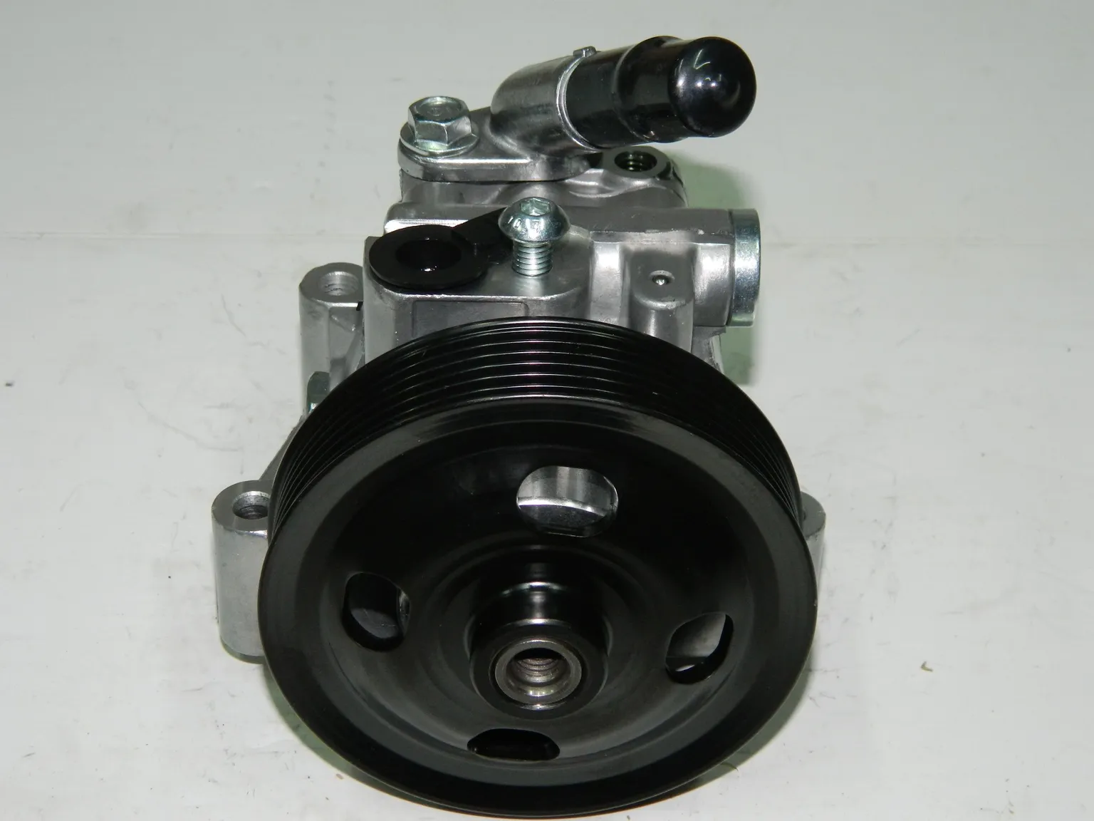 Насос ГУР GENERAL PARTS 6G913A696AG FORD GALAXY 2.0 / 2.3 06-15 / FORD MONDEO IV 2.0 / 2.3 06-15