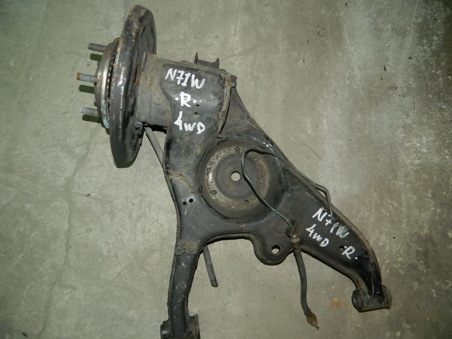 Ступица MITSUBISHI RVR N71W Зад Прав (Контрактный) 79591249