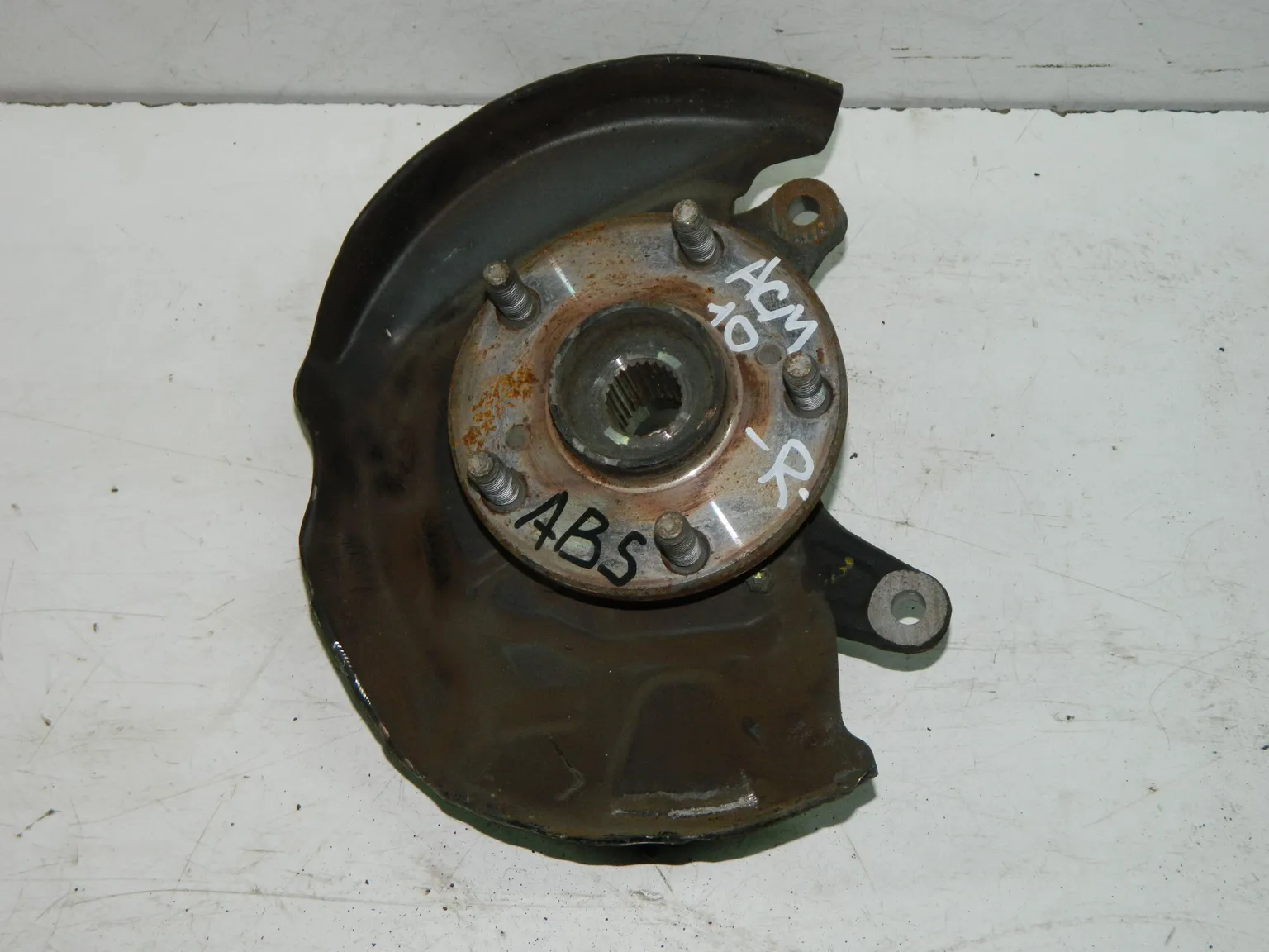 Ступица TOYOTA GAIA ACM10 Перед Прав (Контрактный) 40940597