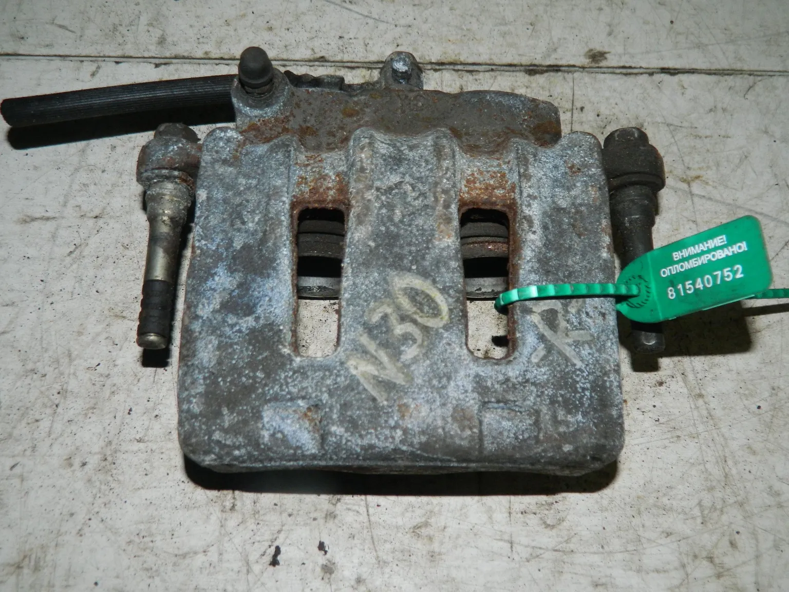 Суппорт тормозной NISSAN RNESSA N30 Перед Прав (Контрактный) 79773378